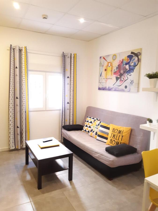 The Yellow Corner Apartment อาลิกันเต ภายนอก รูปภาพ
