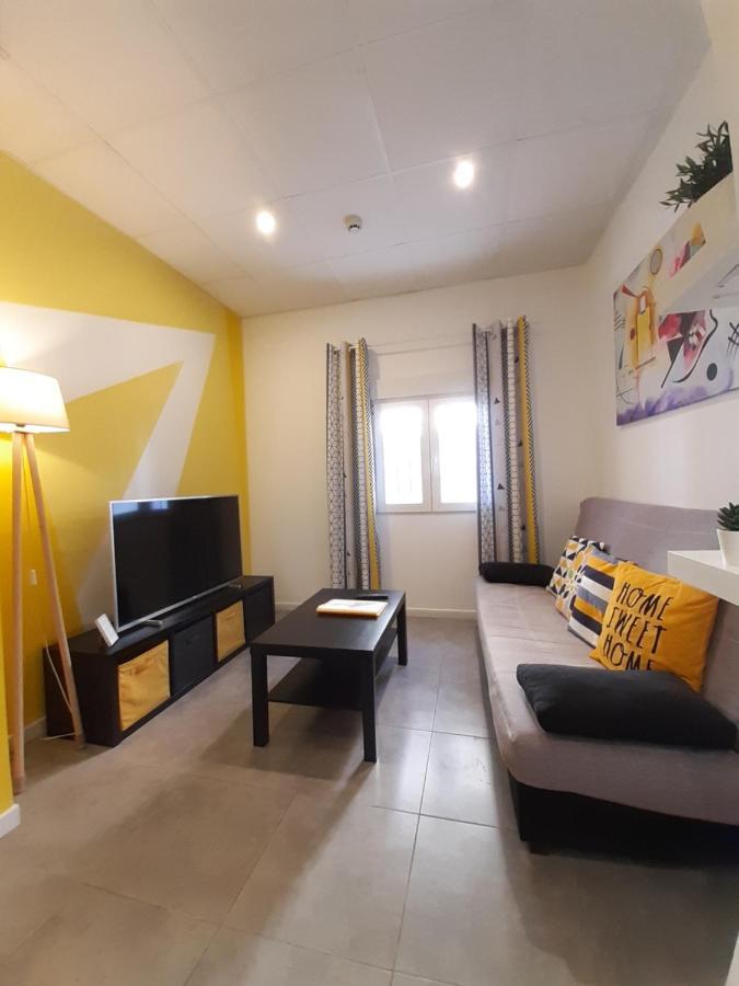 The Yellow Corner Apartment อาลิกันเต ภายนอก รูปภาพ