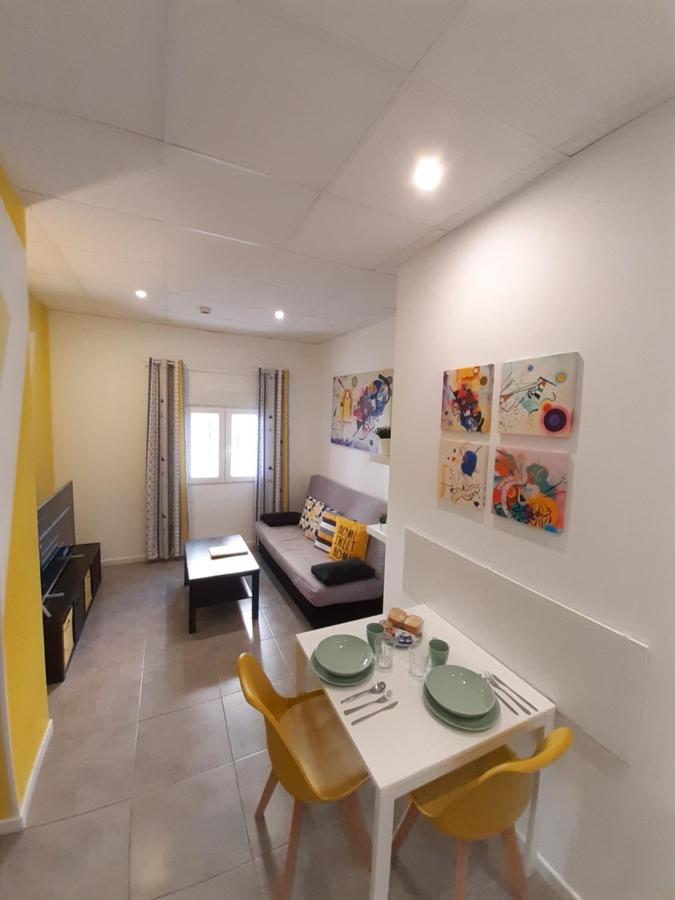 The Yellow Corner Apartment อาลิกันเต ภายนอก รูปภาพ